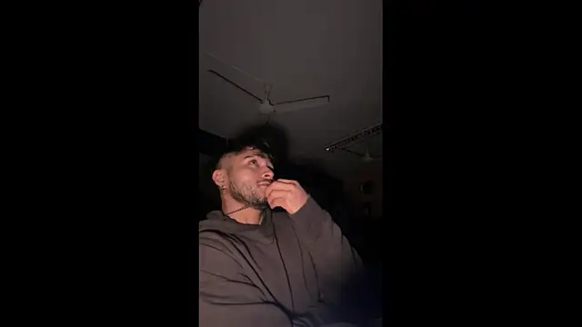 Snapshot of Beboteejoel chatting on September 24, 2025, 4:49 am Beboteejoel online show from September 24, 2025, 4:49 am