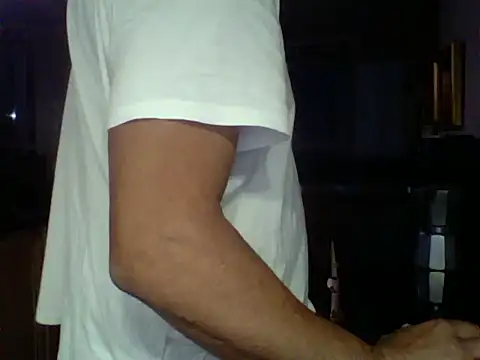 Snapshot of kevincumporn chatting on September 18, 2025, 2:02 am kevincumporn online show from September 18, 2025, 2:02 am