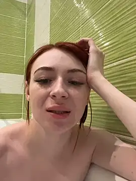 Cuteroxyfoxy online show from February 14, 2025, 4:09 pm