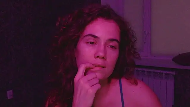 Snapshot of CurlyNed chatting on December 29, 2024, 8:04 pm CurlyNed online show from December 29, 2024, 8:04 pm