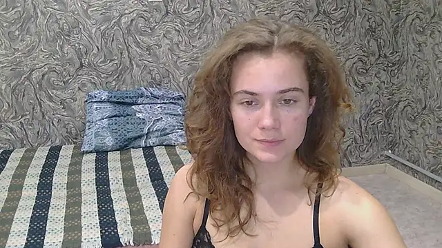 Snapshot of CurlyNed chatting on January 27, 2025, 2:35 pm CurlyNed online show from January 27, 2025, 2:35 pm