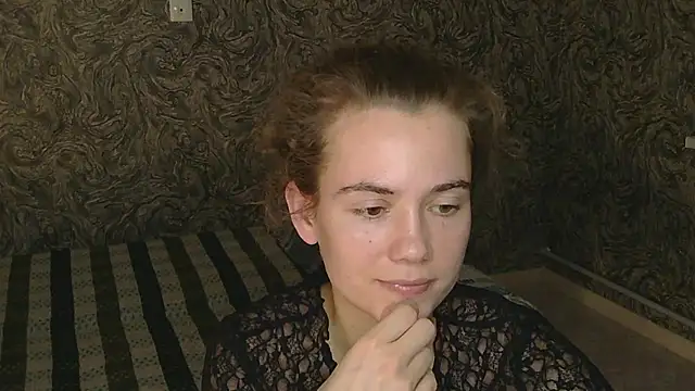 Snapshot of CurlyNed chatting on February 5, 2025, 1:44 pm CurlyNed online show from February 5, 2025, 1:44 pm