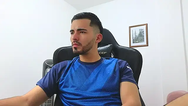 Massimoo 07 online show from January 2, 2025, 10:33 pm