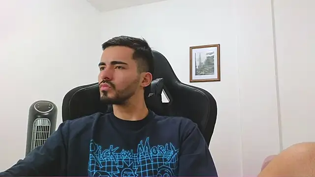 Massimoo 07 online show from January 10, 2025, 9:10 pm