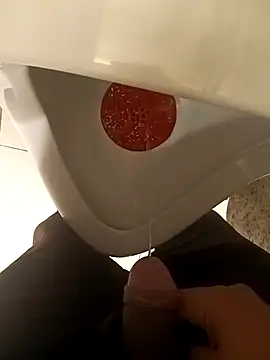 Snapshot of Arasu_ chatting on October 14, 2025, 8:42 pm Arasu online show from October 14, 2025, 8:42 pm