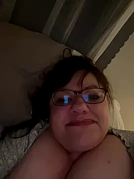 Snapshot of Luciouslouise72@xh chatting on October 2, 2025, 6:53 am Luciouslouise72xh online show from October 2, 2025, 6:53 am