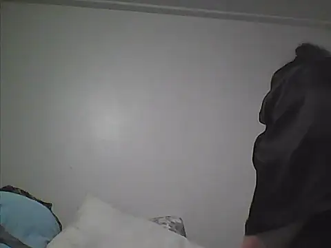 Snapshot of Luciouslouise72@xh chatting on November 9, 2025, 10:08 pm Luciouslouise72xh online show from November 9, 2025, 10:08 pm