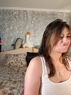 Sabrina shells online show from September 19, 2025, 10:38 am