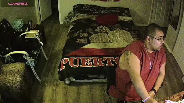 cloudy couple444 online show from February 25, 2025, 6:36 am