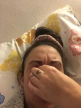 BELLAMORGANE1 online show from January 8, 2025, 7:13 pm