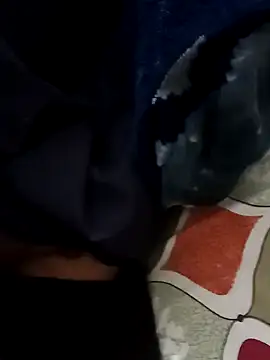 Snapshot of playboyz77 chatting on December 25, 2024, 1:31 am playboyz77 online show from December 25, 2024, 1:31 am