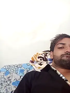 Snapshot of playboyz77 chatting on January 3, 2025, 3:38 am playboyz77 online show from January 3, 2025, 3:38 am