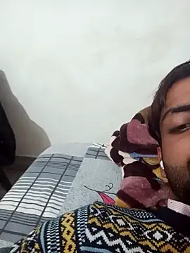 Snapshot of playboyz77 chatting on January 3, 2025, 5:20 pm playboyz77 online show from January 3, 2025, 5:20 pm