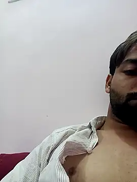 Snapshot of playboyz77 chatting on January 9, 2025, 3:04 am playboyz77 online show from January 9, 2025, 3:04 am