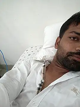 Snapshot of playboyz77 chatting on September 28, 2025, 4:18 am playboyz77 online show from September 28, 2025, 4:18 am