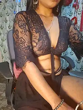 sexyhoney27 online show from February 26, 2025, 4:45 pm