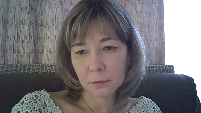 EllaJohnsonX online show from January 5, 2025, 10:32 am