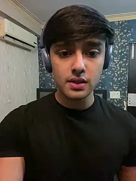 Snapshot of sunny49477 chatting on February 7, 2025, 11:23 am sunny49477 online show from February 7, 2025, 11:23 am