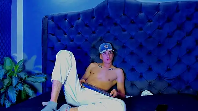 two milkyway online show from March 3, 2025, 2:48 pm