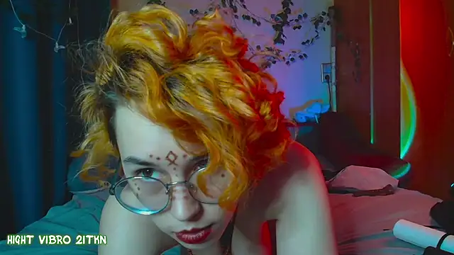 TrickyKitsune online show from March 9, 2025, 6:54 pm