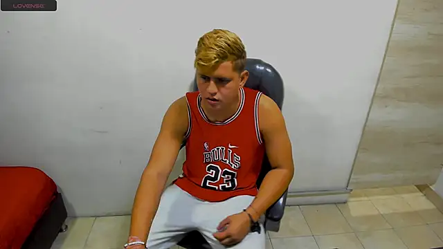 Warning Boy online show from December 27, 2024, 1:22 am