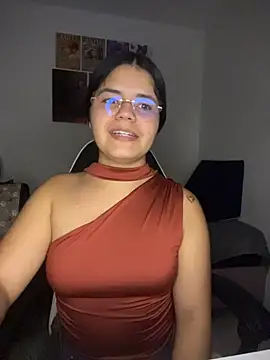 pretty angela1 online show from March 14, 2026, 2:39 am