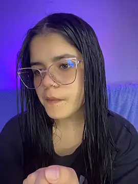 Snapshot of pretty_angela1 chatting on July 15, 2026, 6:07 am pretty angela1 online show from July 15, 2026, 6:07 am