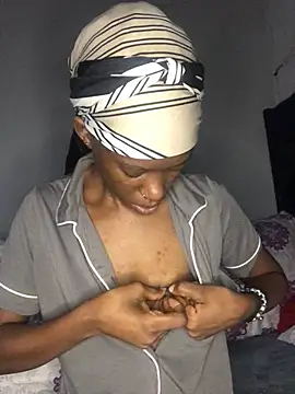 xxSexyTalia28 online show from April 11, 2026, 8:18 am