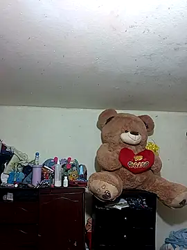 Snapshot of Pamelamilkk_1007 chatting on November 16, 2025, 6:46 pm Pamelamilkk 1007 online show from November 16, 2025, 6:46 pm