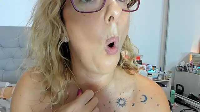 1royalpussy online show from December 29, 2024, 12:45 pm