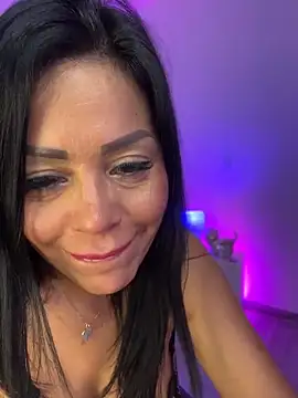 KarolRubi1 online show from April 12, 2026, 3:55 am