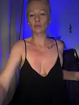 AlessasRoom online show from July 5, 2026, 8:10 am