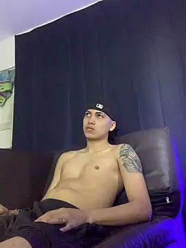 Br4ndxpimm online show from February 9, 2025, 1:46 pm