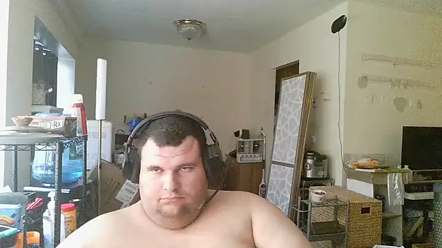 Snapshot of Hackensackneil chatting on January 1, 2025, 8:47 pm Hackensackneil online show from January 1, 2025, 8:47 pm