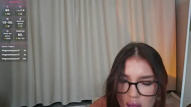 Snapshot of Carolyn_Smith chatting on January 8, 2025, 10:16 pm Carolyn Smith online show from January 8, 2025, 10:16 pm