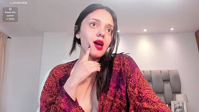 amelia cherry online show from February 11, 2025, 2:46 pm