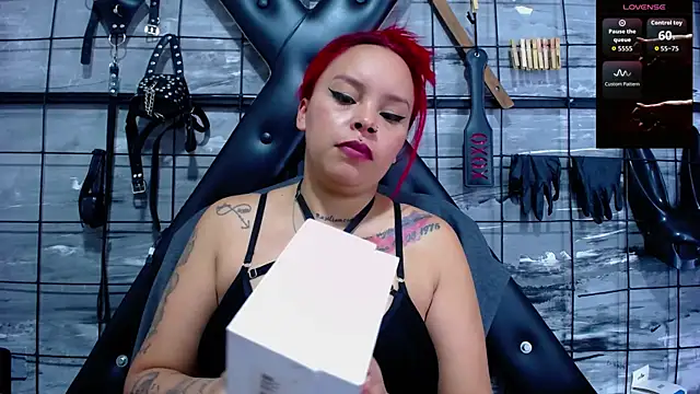 Alana Roth online show from November 15, 2025, 7:21 pm