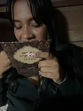 Ninabrunette18 online show from March 13, 2025, 9:32 am