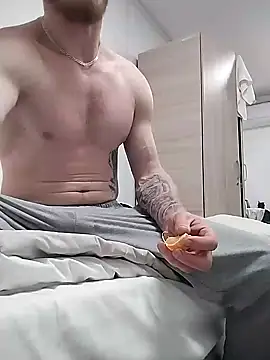 parasexucat online show from January 6, 2025, 3:42 am