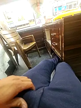 pyasevickybabu563 online show from November 25, 2025, 10:26 am