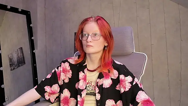 Snapshot of ElizabethHarpper chatting on February 6, 2026, 8:18 am ElizabethHarpper online show from February 6, 2026, 8:18 am