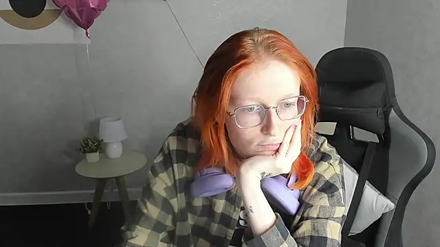 Snapshot of ElizabethHarpper chatting on February 19, 2026, 9:16 am ElizabethHarpper online show from February 19, 2026, 9:16 am