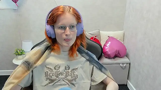 Snapshot of ElizabethHarpper chatting on February 20, 2026, 9:21 am ElizabethHarpper online show from February 20, 2026, 9:21 am