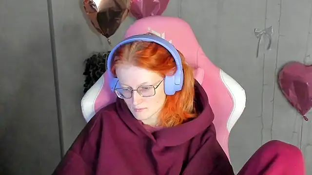 Snapshot of ElizabethHarpper chatting on February 26, 2026, 5:12 pm ElizabethHarpper online show from February 26, 2026, 5:12 pm