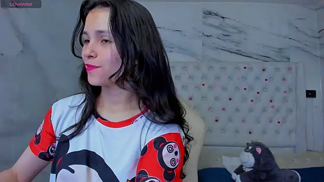 arissha lee online show from June 14, 2026, 7:32 am
