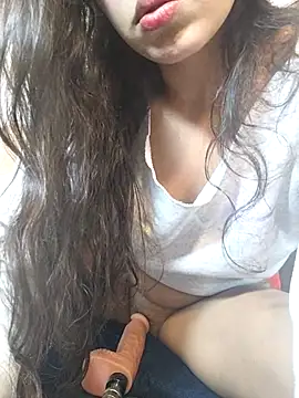 Danni shy online show from February 16, 2026, 10:28 pm