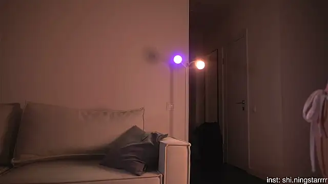 alittlestarrr online show from March 18, 2025, 8:04 pm