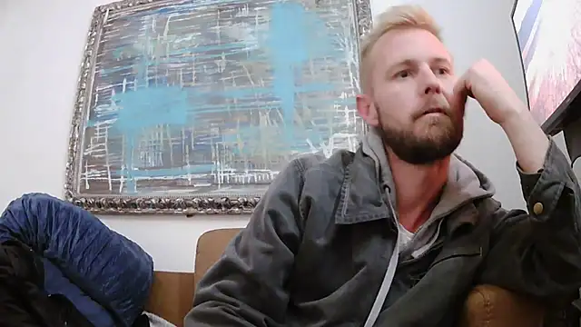 Snapshot of bjay1210 chatting on January 20, 2025, 1:07 am bjay1210 online show from January 20, 2025, 1:07 am