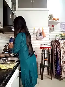 Best-Couple online show from February 7, 2025, 7:18 am