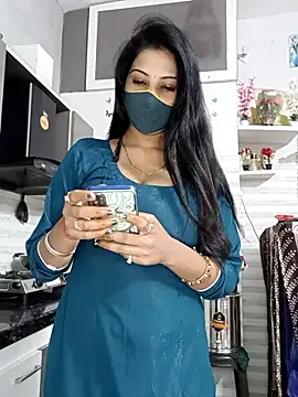 Best-Couple online show from December 15, 2025, 3:55 am